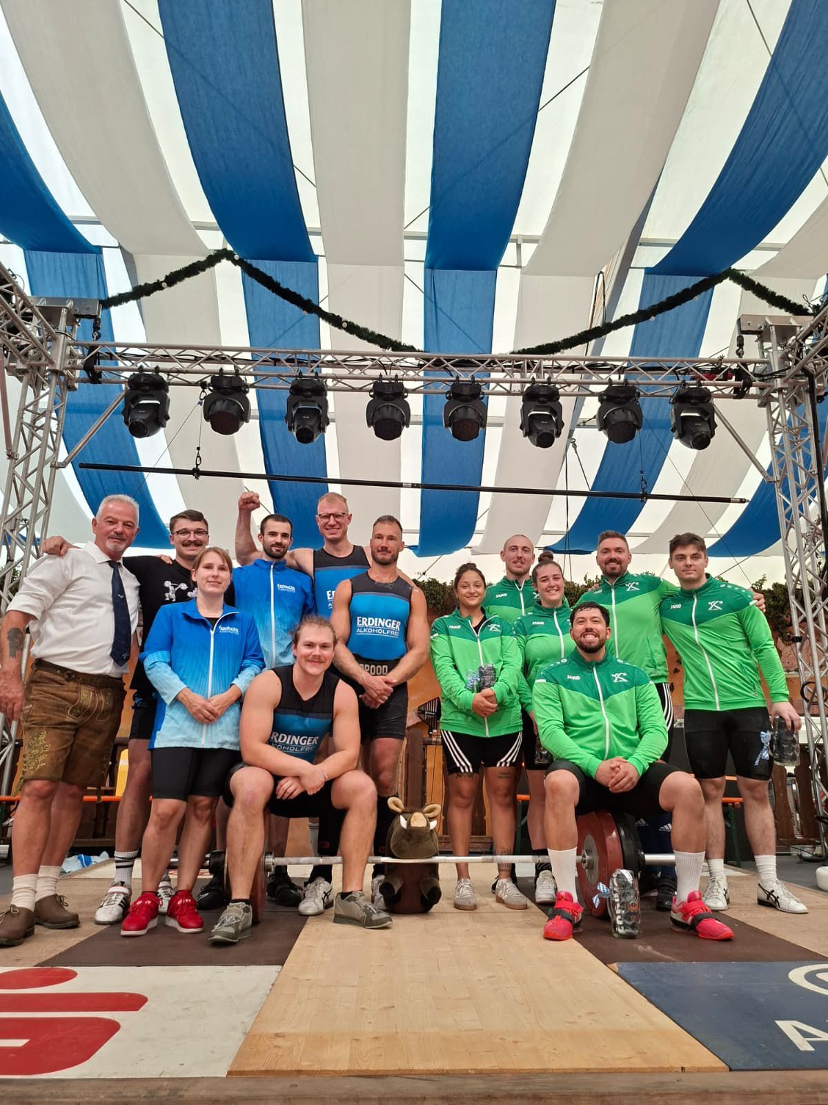 Gewichtheben beim Erdinger Herbstfest